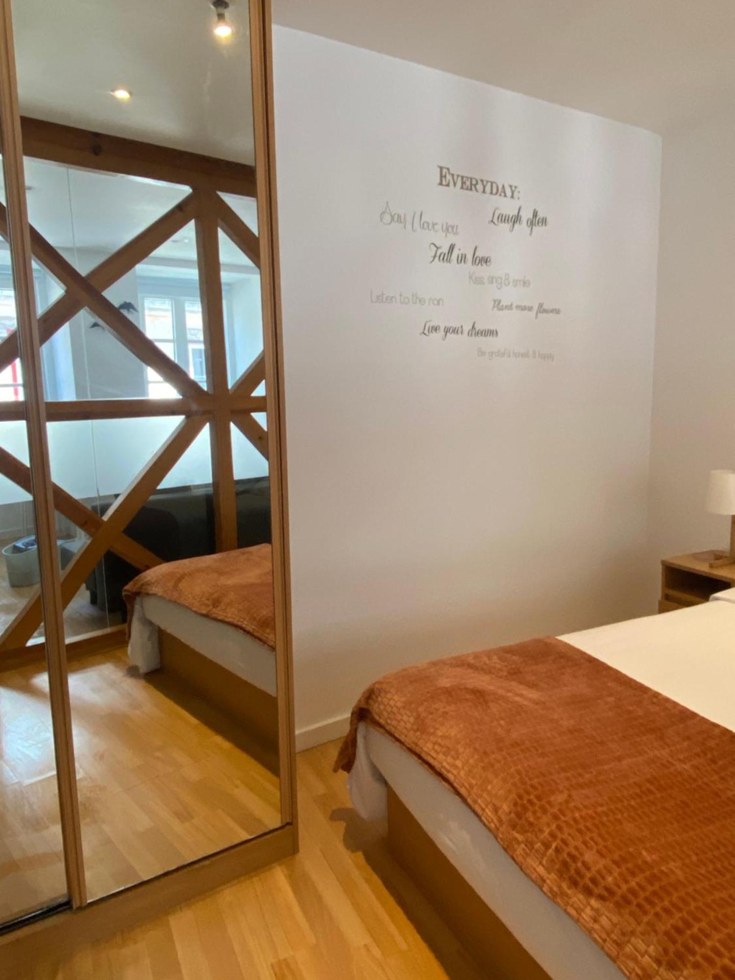Apartment Beco Das Farinhas Lisbon Luaran gambar